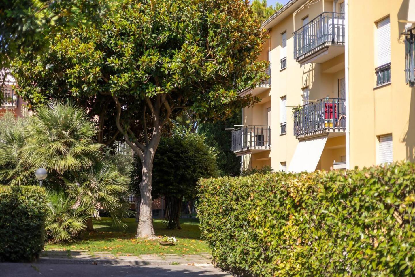 Stiloso Bilocale Terraceparking Diano Marina Exterior photo